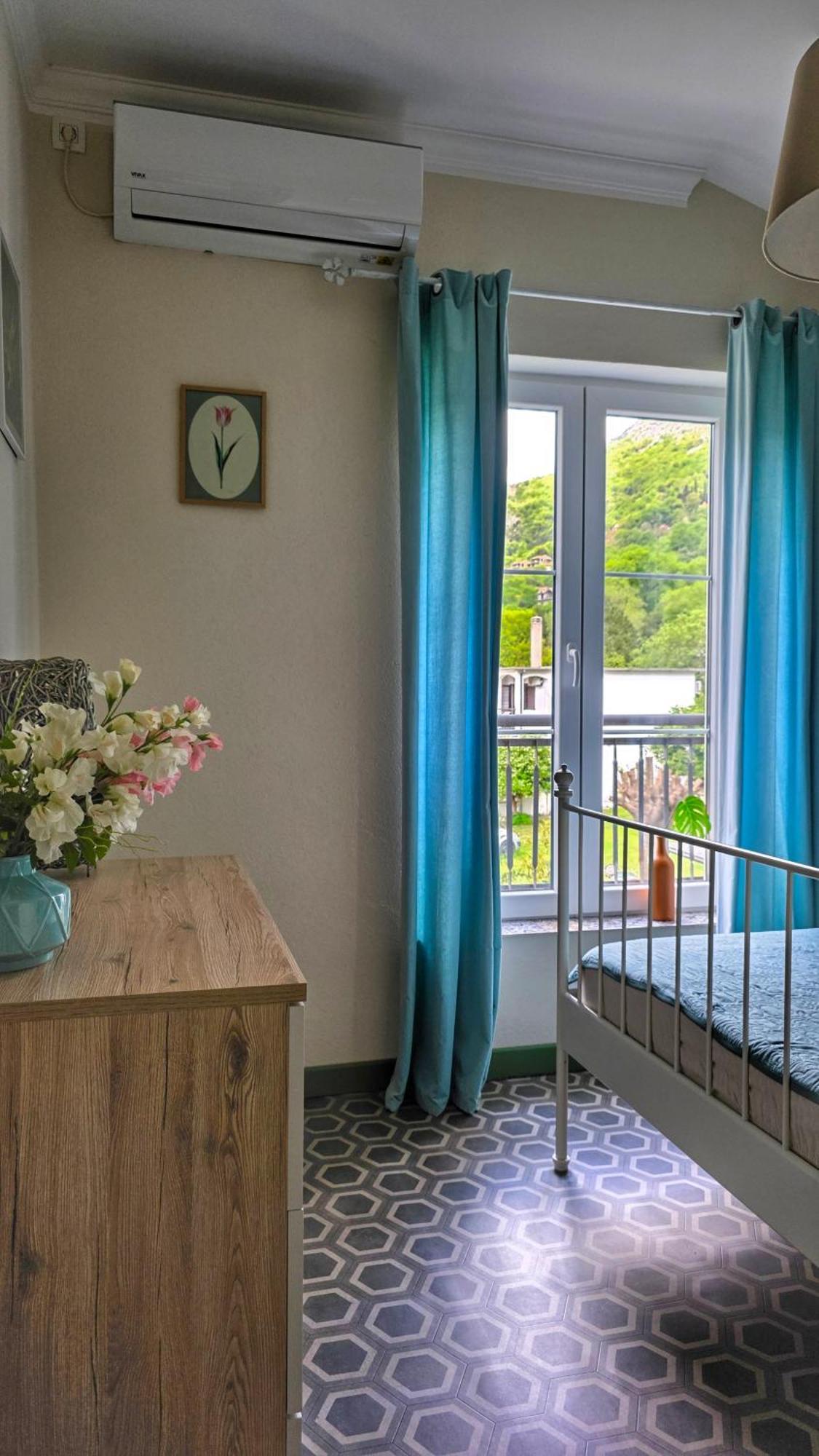 Apartment Mint&Rose Risan Exteriör bild